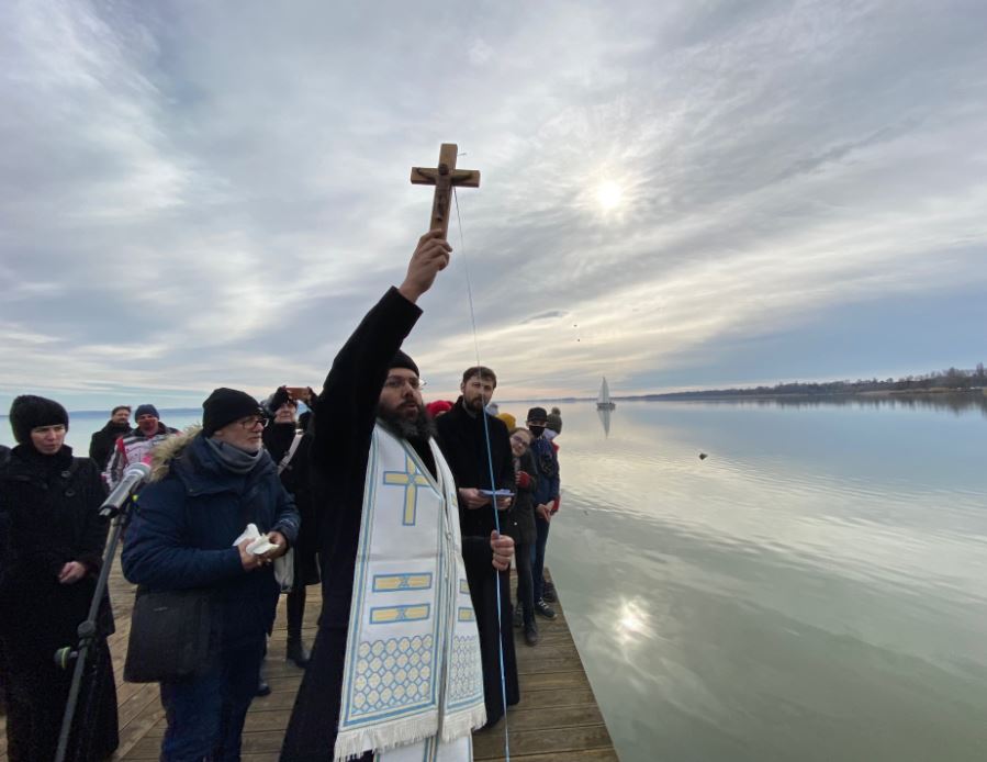 Ευλόγησε τα ύδατα της λίμνης Μπάλατον ο Μητροπολίτης Αυστρίας