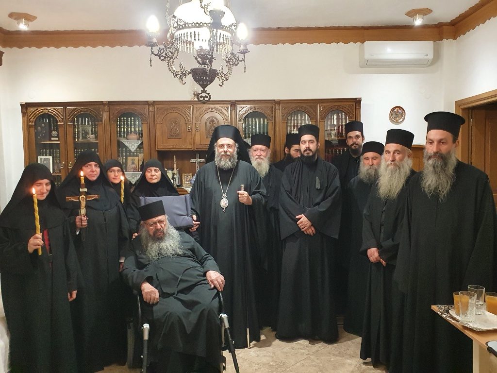 Ευχές από την Ιερά Μονή Κοιμήσεως της Θεοτόκου Κορμπόβου στον Μητρ. Τρίκκης