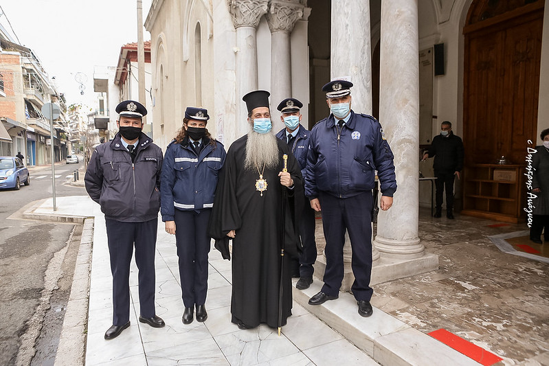 «Προχωράμε ενωμένοι στα δύσκολα που έρχονται»