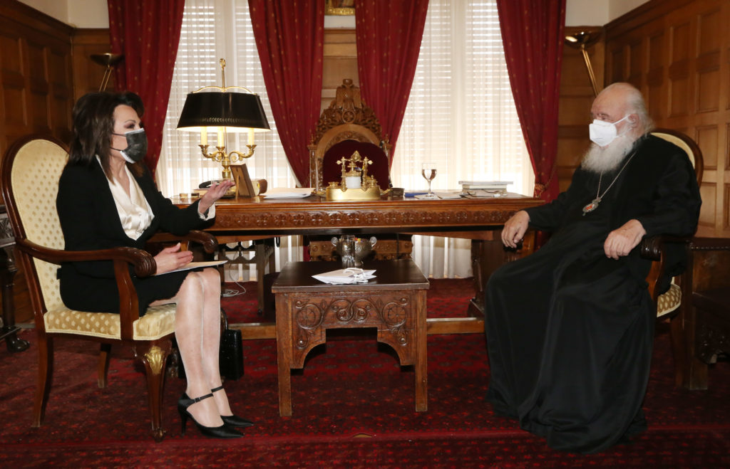 Στον Αρχιεπ. Αθηνών η Γιάννα Αγγελοπούλου- Δασκαλάκη