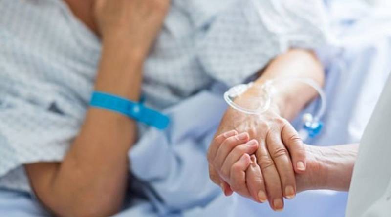 «Μαζί με την ασθένεια δίνει και…»