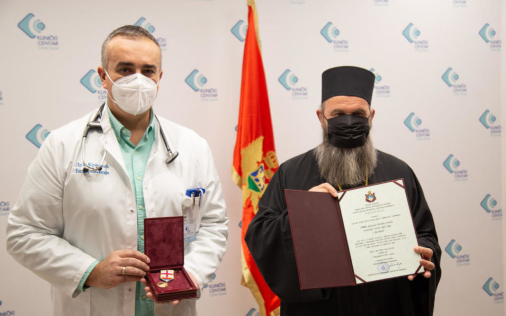 Ενα “γεύμα” για γιατρούς και ασθενείς από την Εκκλησία