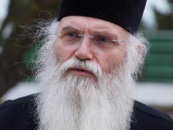 Η αιωνιότητα ούτε τελειώνει, ούτε φθείρεται, ούτε καταστρέφεται