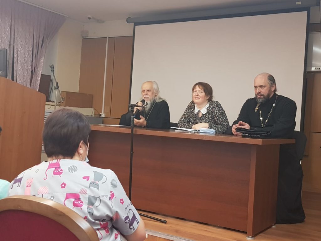 Епископ Пантелеимон встретился с медсестрами Детской больницы святого Владимира