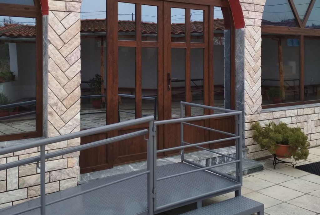 Ράμπα προσβασιμότητας στον Άγιο Δημήτριο