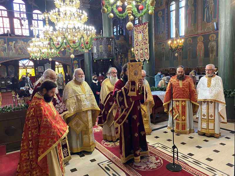 Η Πρωτοχρονιάτικη Θεία Λειτουργία στα Γρεβενά