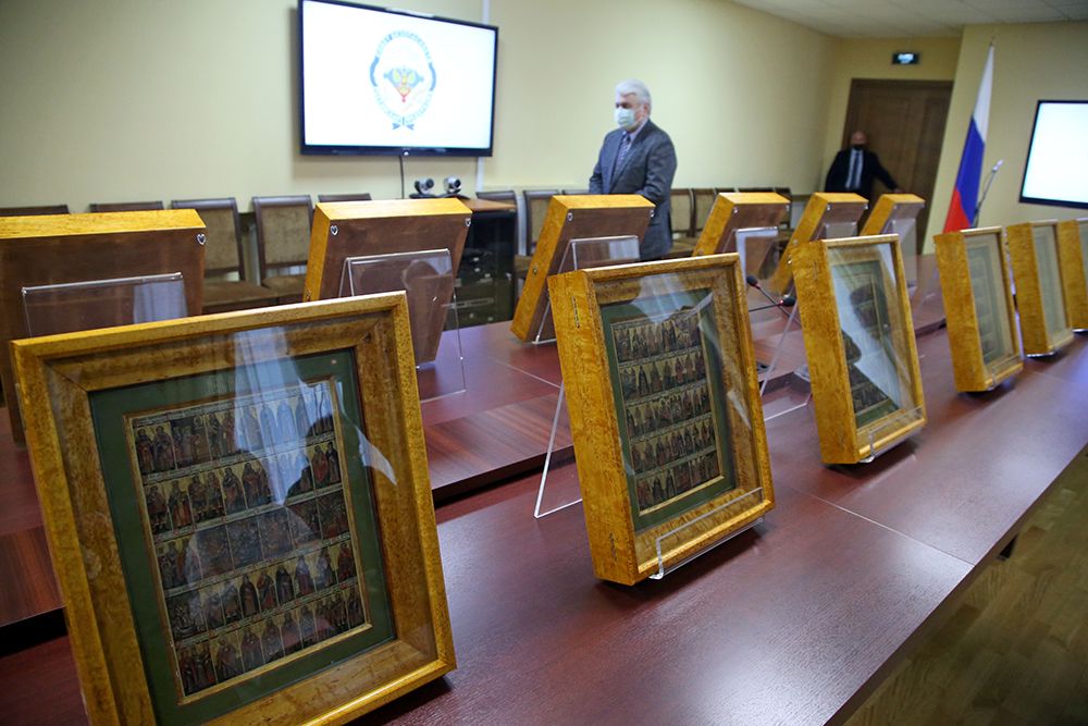 Επεστράφησαν κλεμμένες εικόνες από ΝΑΖΙ