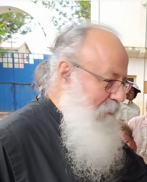 «Ο νηπιάσας Χριστός να γεννηθεί στις καρδιές μας»