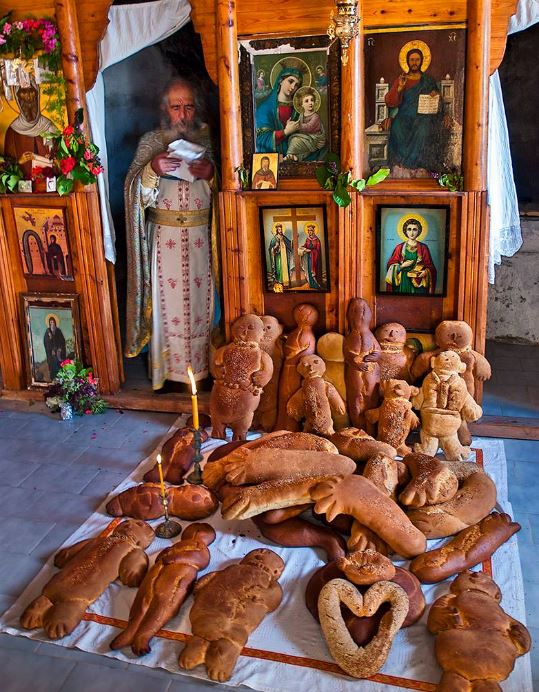 Το έθιμο του Αγίου Αντωνίου στο Λουτρό Σφακίων