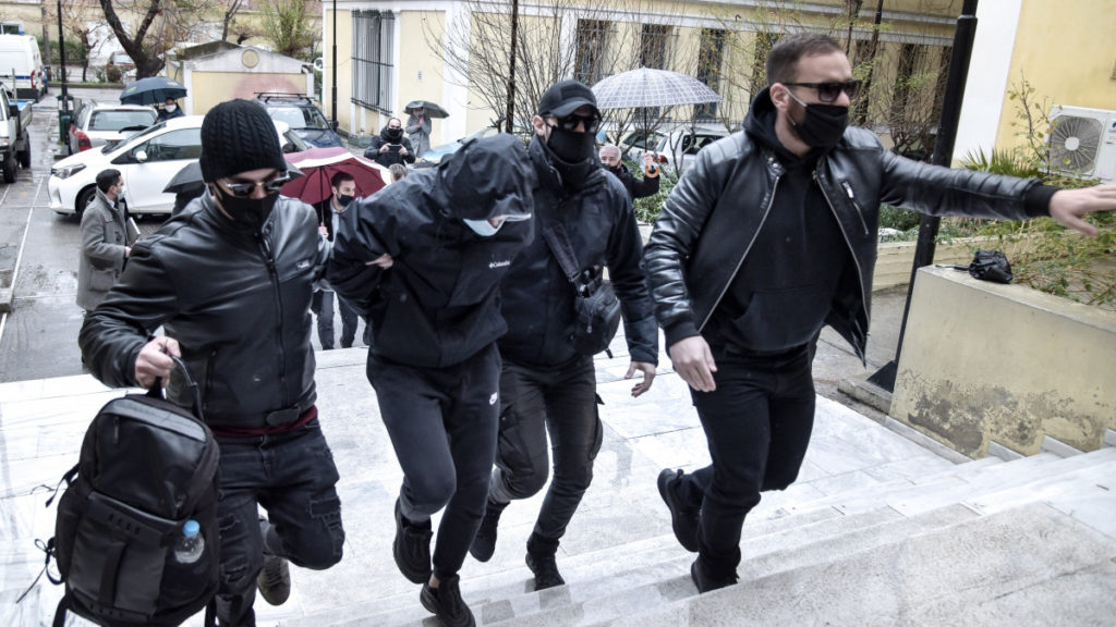 Την Τρίτη η απολογία των ανηλίκων που επιτέθηκαν στον Σταθμάρχη