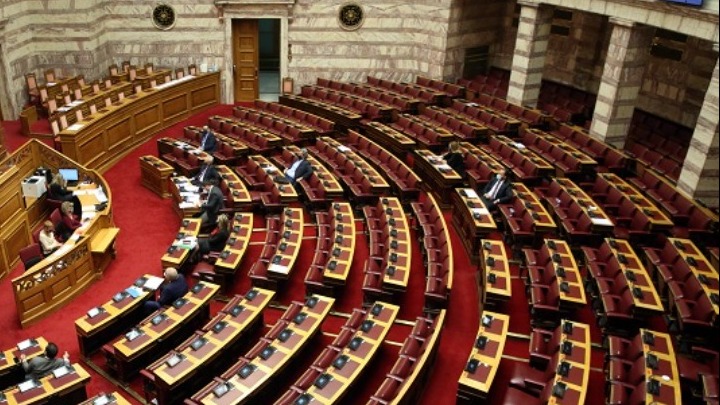 Η Βουλή ενέκρινε την επέκταση των χωρικών υδάτων στα 12 ν.μ. στο Ιόνιο