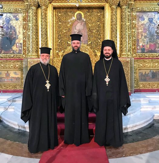 Χειροτονία διακόνου και σταυροφόρου στη γιορτή των Τριών Ιεραρχών