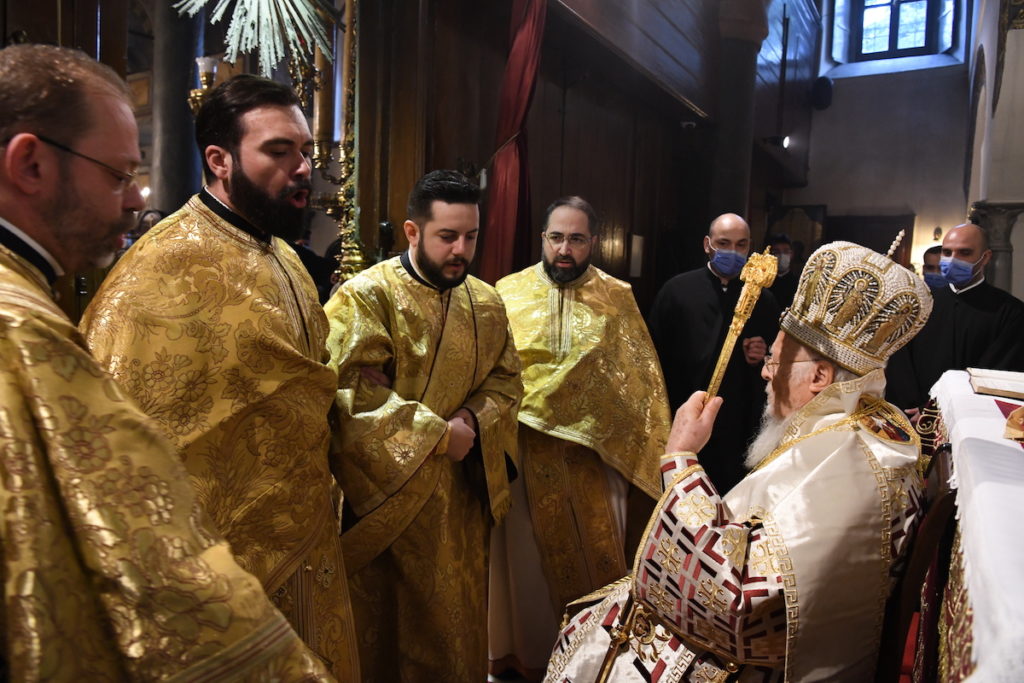 Οικουμενικός Πατριάρχης: «Μείνετε άνθρωποι, κοντά εις τους ανθρώπους»