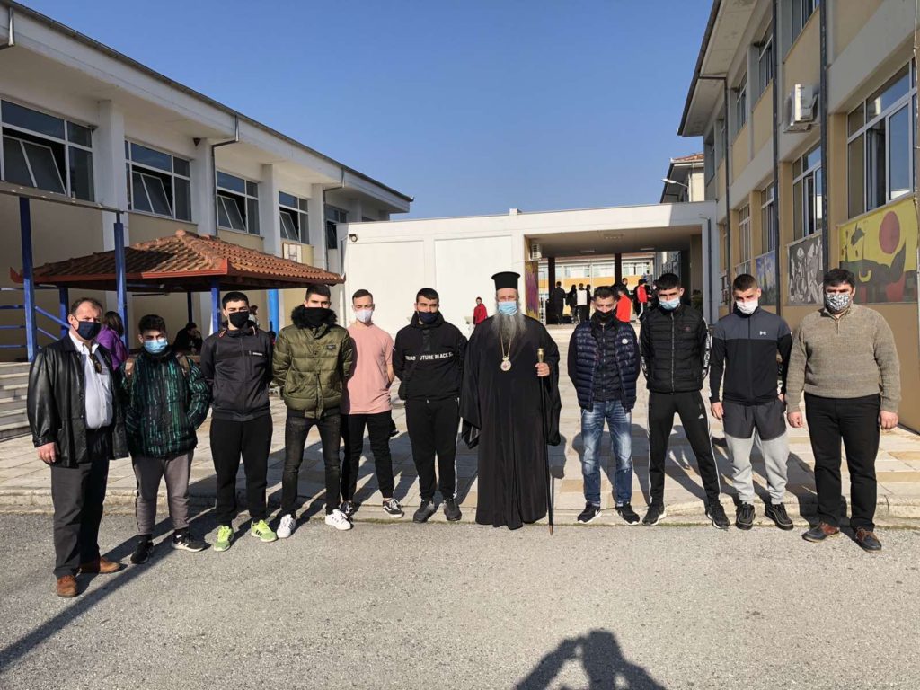 Οι μαθητές της Κατερίνης συνδράμουν την Ιερά Μητρόπολη