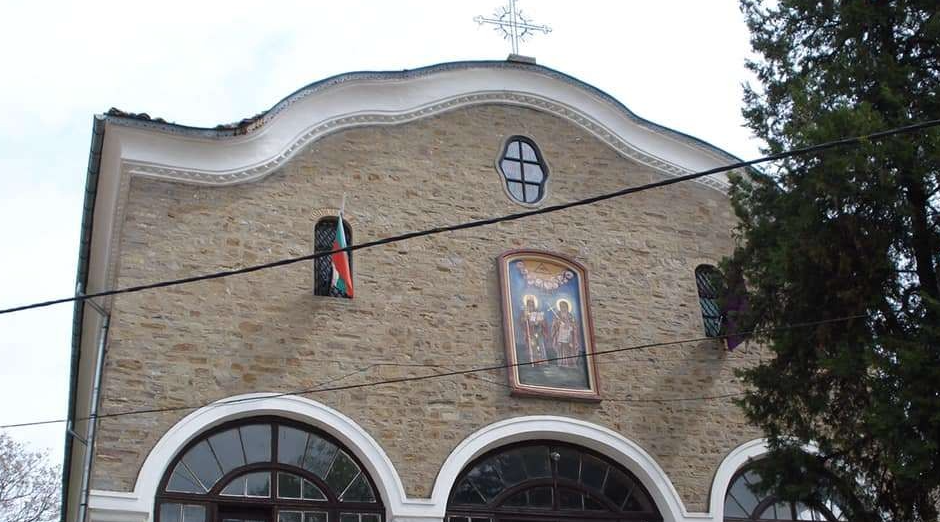 Близо 800 000 лева ще струва реставрацията на храм „Св. Св. Кирил и Методий“ във Велико Търново