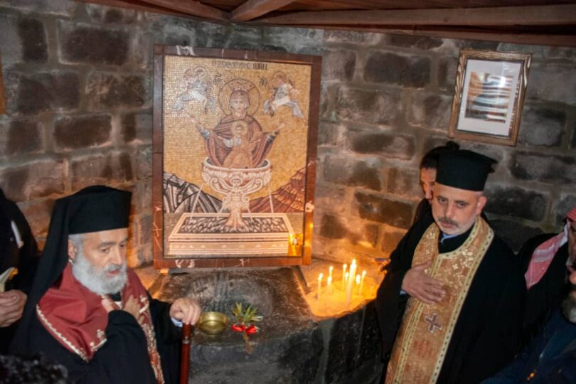 مزار سيدة الينبوع المعطي الحياة