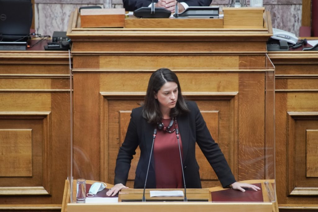 Η υπ. Παιδείας και Θρησκευμάτων για τη μεταρρύθμιση στα ΑΕΙ