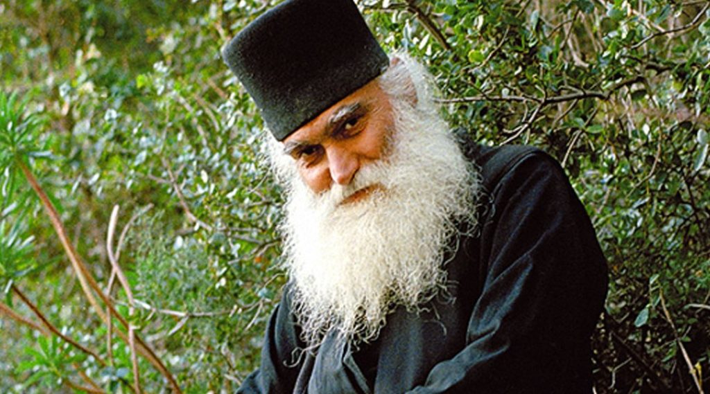 Προς προσκύνηση το Ι. Λείψανο του Οσίου Εφραίμ στη Θήβα