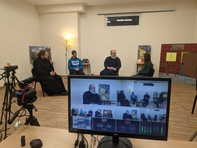 Γιατί οι νέοι είναι διστακτικοί απέναντι στην Εκκλησία;