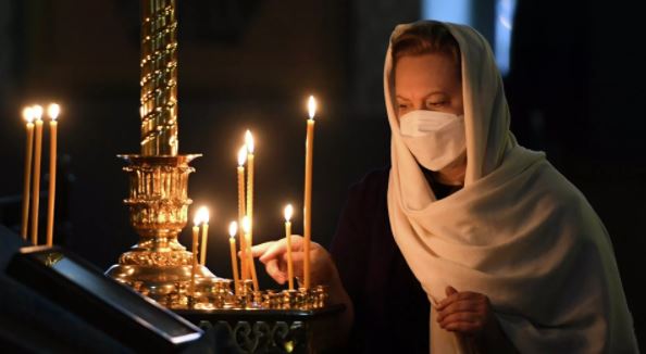 Η Ρωσική Εκκλησία δεν χαλαρώνει τα μέτρα