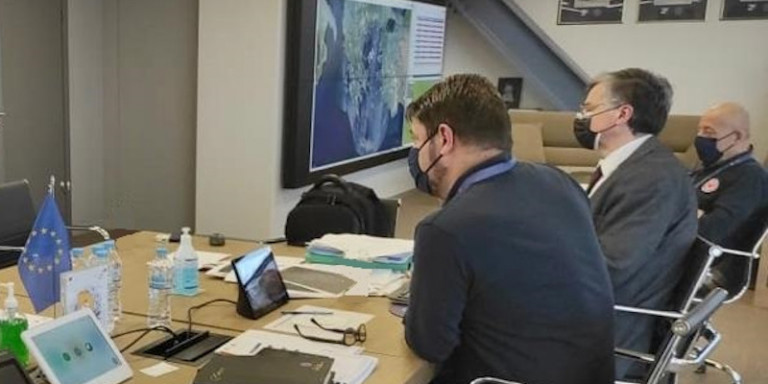 Τηλεδιάσκεψη με τους Περιφερειάρχες για την πορεία του κορωνοϊού