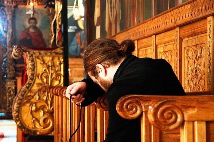 “Ταπείνωση: Η χαμηλή πύλη της Σωτηρίας”