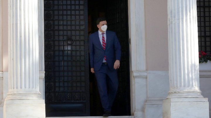 Έκτακτη σύγκληση επιτροπής επιστημόνων – Έρχονται νέα μέτρα