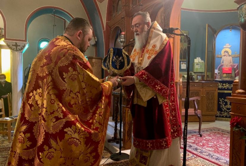 Η εορτή της Υπαπαντής στη Μητρόπολη Κορίνθου (ΦΩΤΟ)