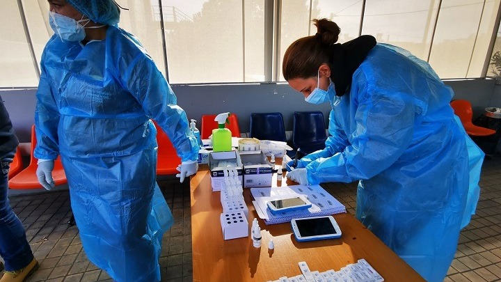 1.195 νέα κρούσματα – 19 νεκροί, 246 διασωληνωμένοι