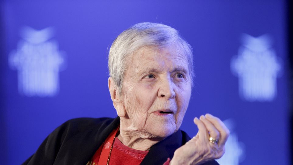 Όποιος δεν καταλαβαίνει «τη Υπερμάχω», δεν καταλαβαίνει καλά ελληνικά