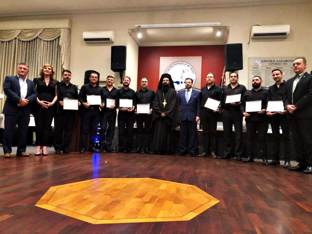 ΜΕΛΒΟΥΡΝΗ: Οι Κρήτες τίμησαν έναν σπουδαίο λυράρη