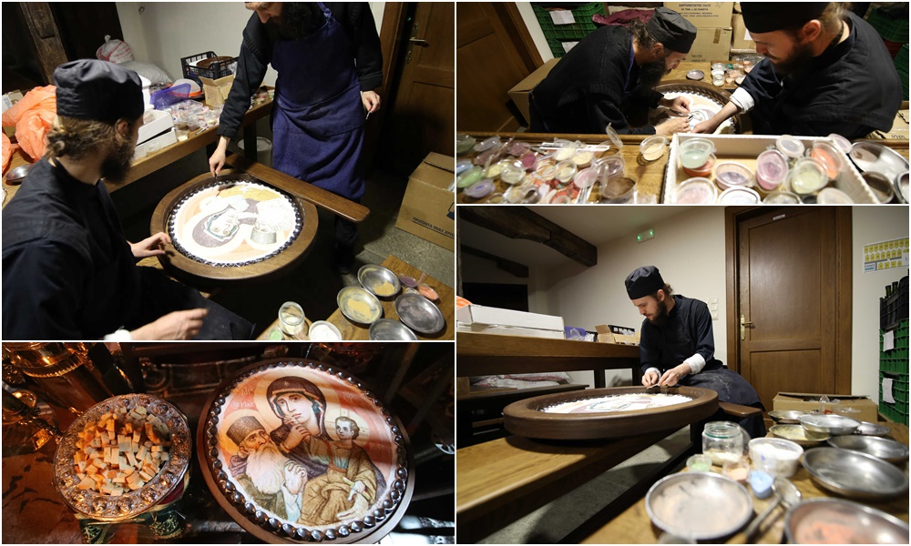 Οι Βατοπαιδινοί αγρυπνούν την Παναγία Παραμυθία