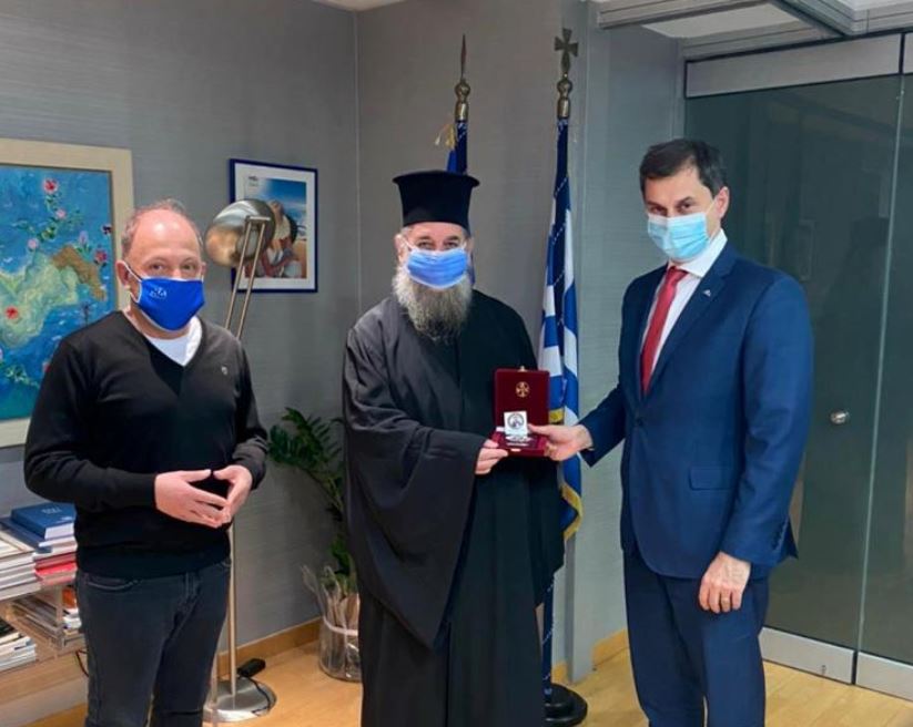 Συνάντηση Χάρη Θεοχάρη με τον Μητροπολίτη Ίμβρου