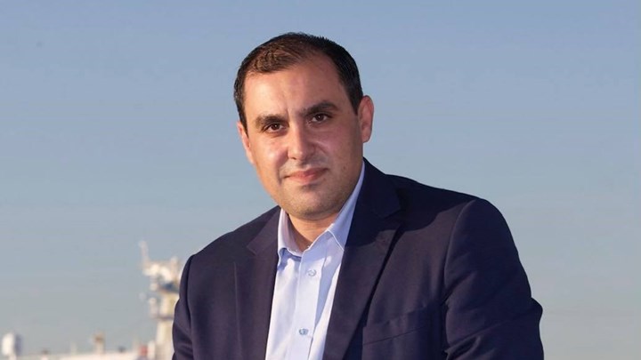 Κατσαφάδος: “Η Εκκλησία επιτελεί μεγάλο έργο στον Πειραιά”