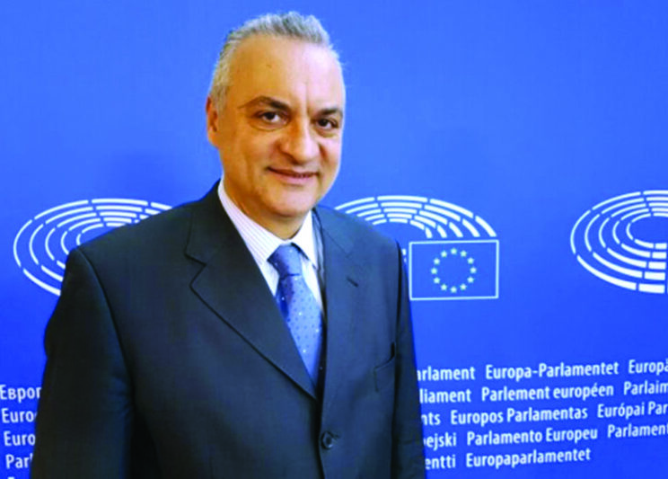 «Αταλάντευτα στο πλευρό της Κύπρου, η Ευρωπαϊκή Ένωση»