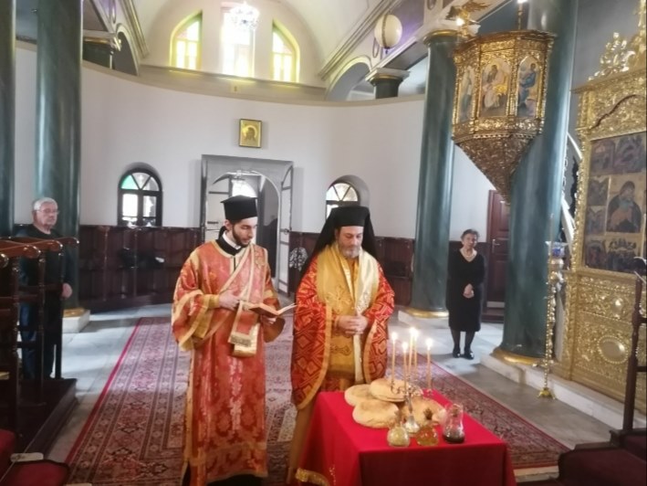 Με την ευχή να έρθουν καλύτερες μέρες για τη Χάλκη