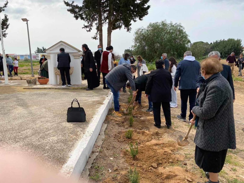 Δενδροφύτευση στο Παρεκκλήσι του Αρχαγγέλου Μιχαήλ στο Παραλίμνι