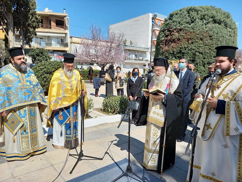 Τρισάγιο στην Κόρινθο για τους ήρωες του Απελευθερωτικού Αγώνα