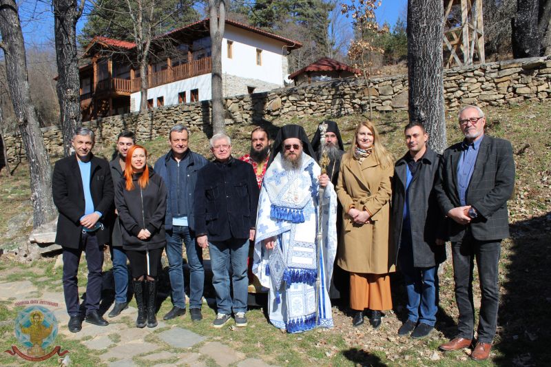 Архиерейска св. Литургия за храмовия празник на Леворечкия манастир