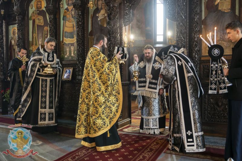 Преждеосвещена св. Литургия с архиерейско предстоене в столичния храм „Св. Николай Софийски“