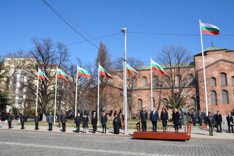 Трисагий и благодарствен молебен по повод 143 г. от Освобождението на България