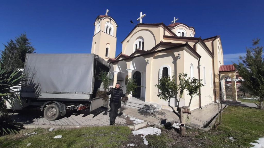 Δενδροφύτευση από τους νέους της Ι.Μ. Ελμπασάν