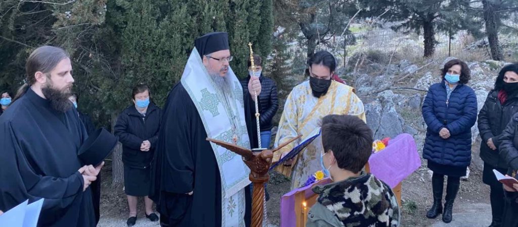 Στην ύπαιθρο οι Α’ Χαιρετισμοί στο κατεστραμμένο Κουτσόχερο