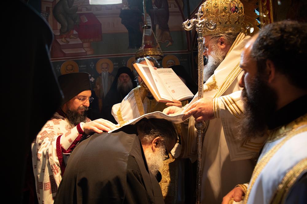 Στην ενθρόνιση του νέου Ηγουμένου της Μονής Σταυροβουνίου