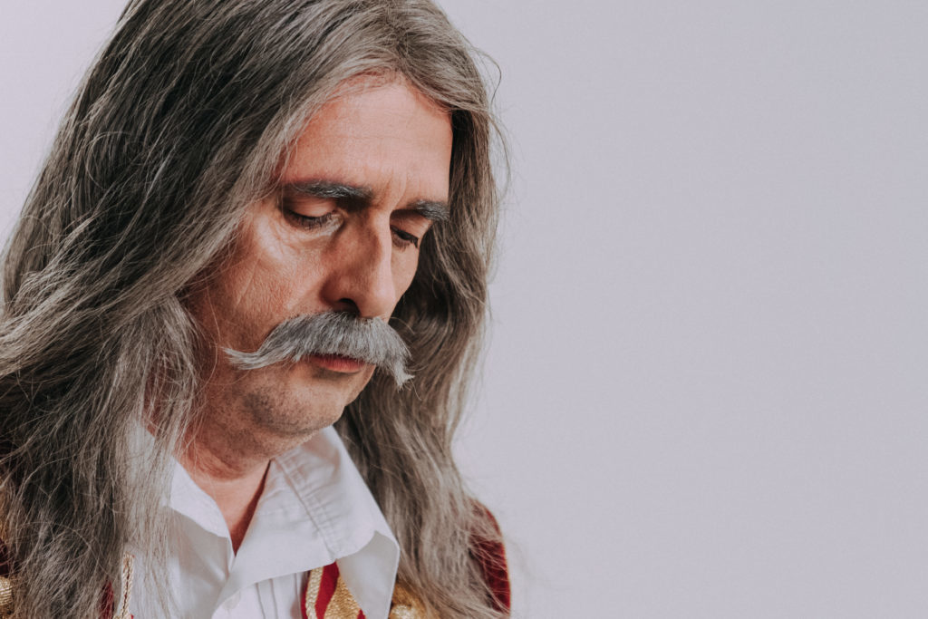 “Πώς μεταμορφώθηκαν οι ηθοποιοί στους ήρωες του 1821;” (BINTEO)