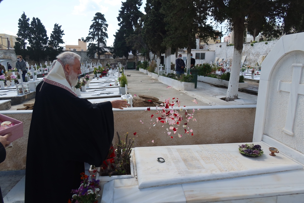 Ευχήθηκε υπέρ αναπαύσεως των κεκοιμημένων