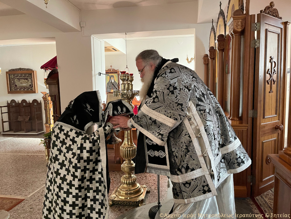 Τα Προηγιασμένα Τίμια Δώρα στην Ιεράπετρα (ΦΩΤΟ)