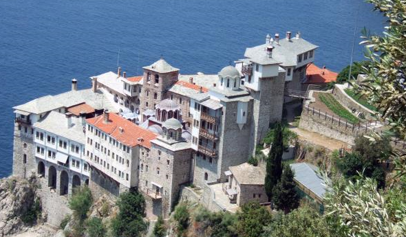 Σε εξέλιξη οι εμβολιασμοί στο Άγιον Όρος