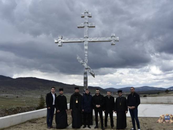 Гујон и епископ Сергије одали почаст Србима убијеним на Петровачкој цести