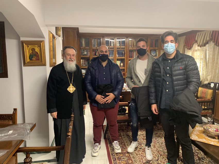 Δωρεά στολών υπηρεσίας αξίας 4.000€ στην Ο.Π.Κ.Ε. Κορίνθου